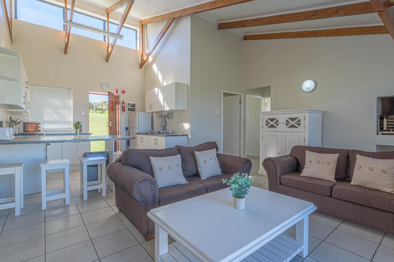 Fynbos Golf And Country Estate Hotel Eersterivierstrand Exterior photo